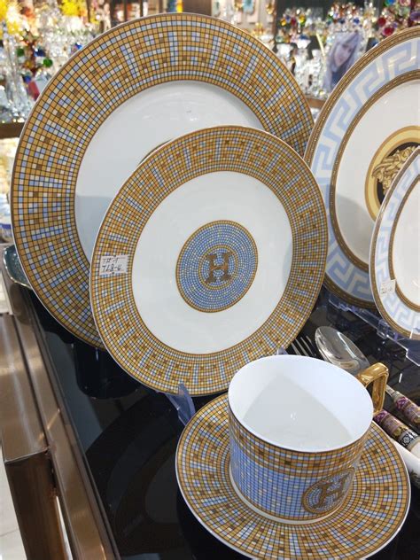 Designer Luxury Tableware Sets, Cups & Plates .